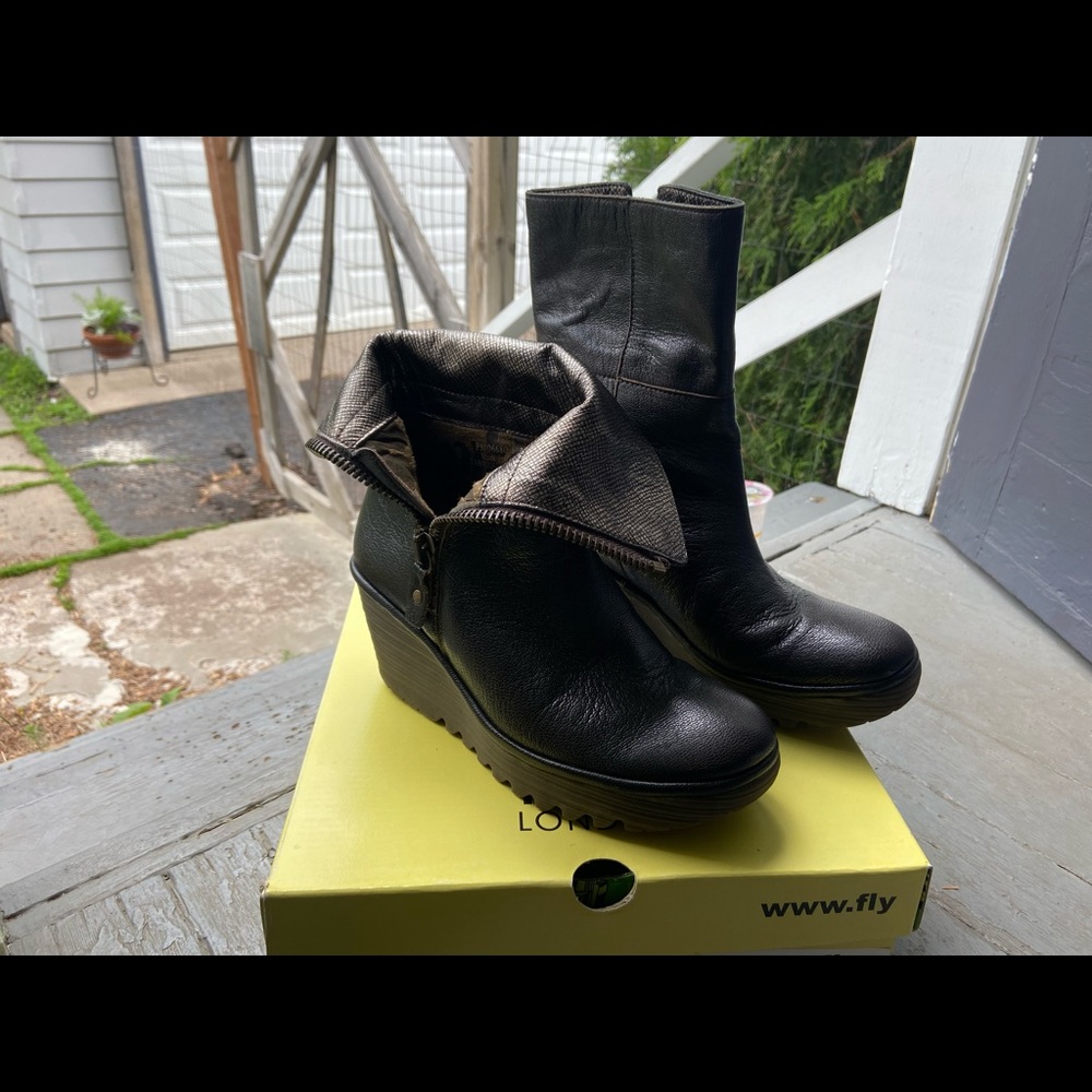 FLY London Women’s Yex668fly Mid Calf Boot